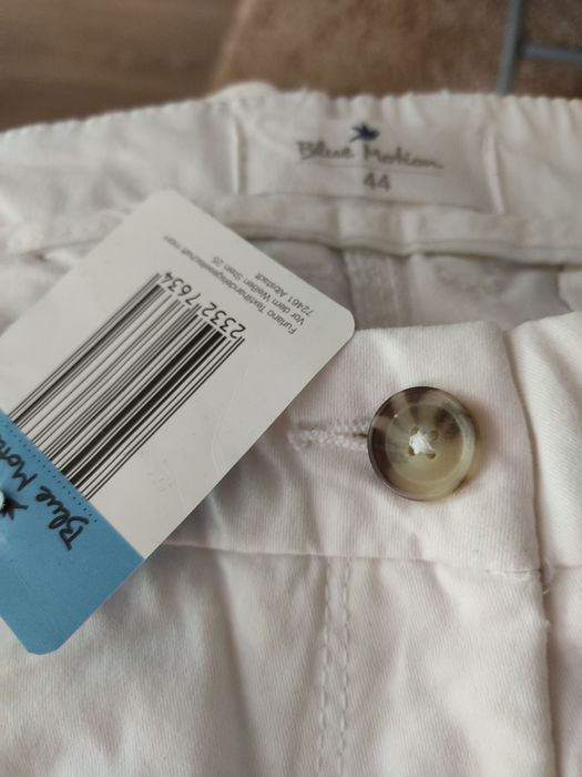 Spodnie letnie, białe