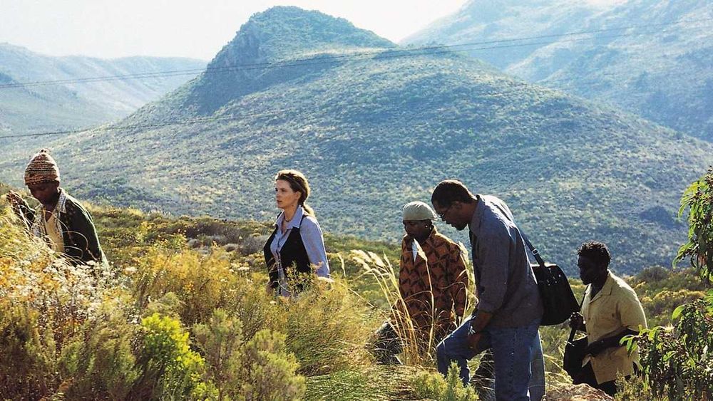 UM AMOR EM ÁFRICA (John Boorman) Juliette Binoche/Samuel L Jackson