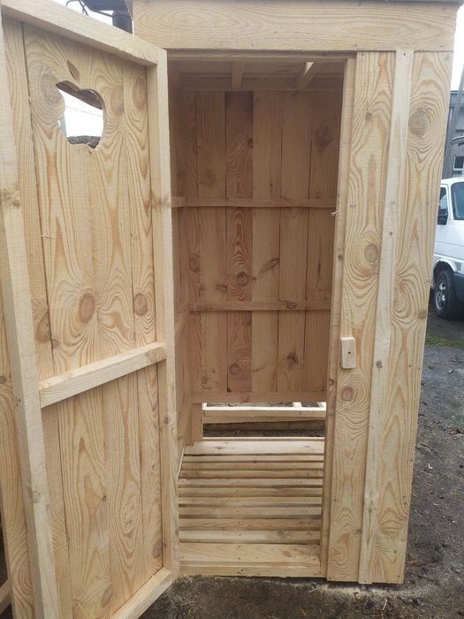 Душ деревянный летний