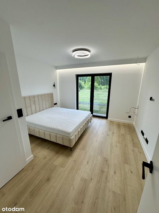 Nowy dom parterowy 180m2