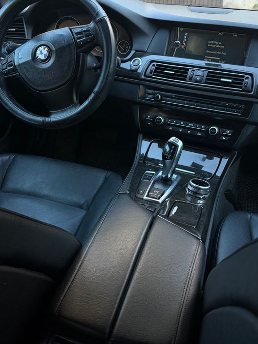 Продам BMW f10 528i