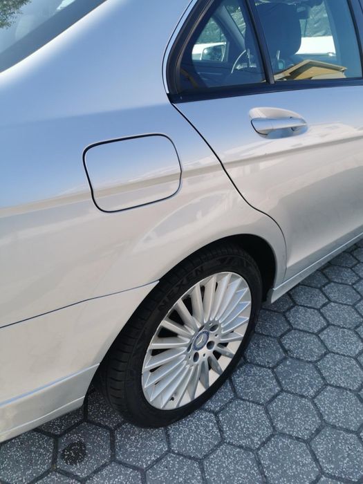 Mercedes-Benz C220 CDI BlueEFFICIENCY