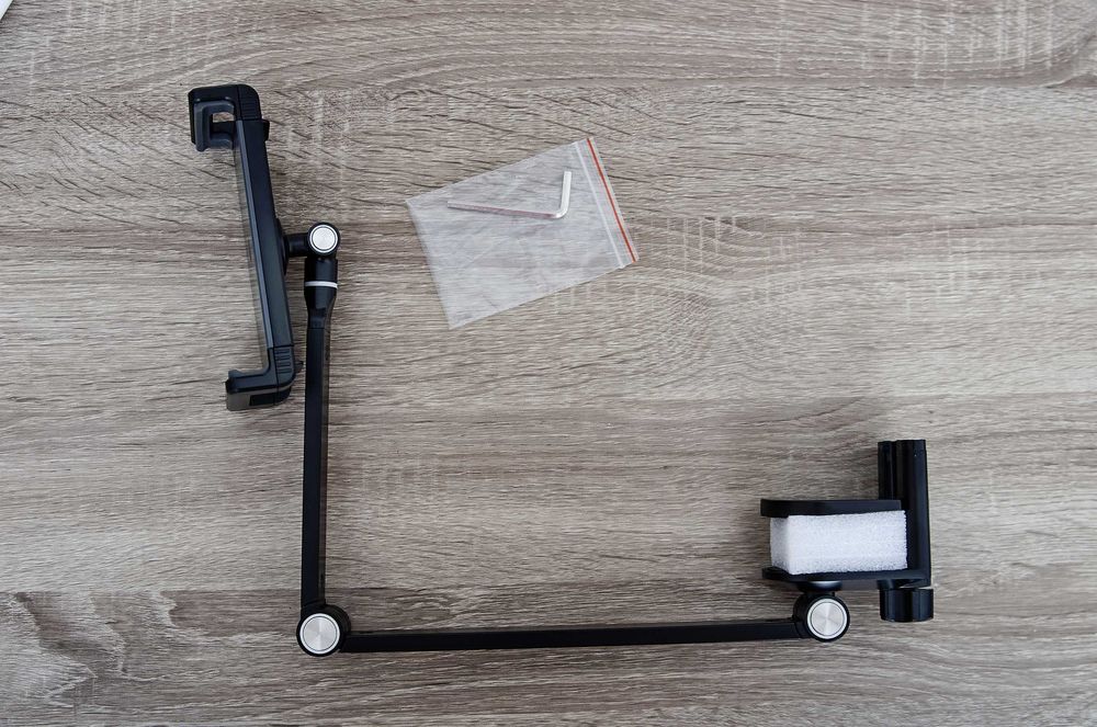 Якісне чорне кріплення для планшета та телефона, до 13"