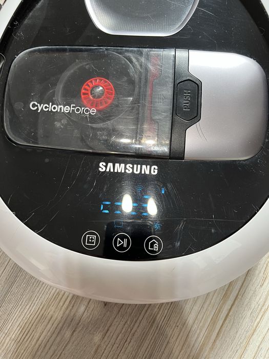 Робот пилосос samsung cyclone force Модель SR10M7030WW