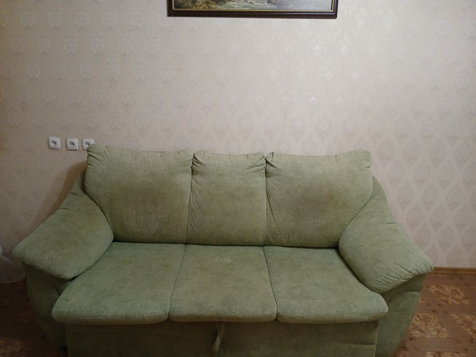 Продам диван в хорошем состоянии