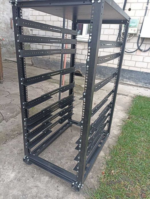 Серверная стойка 24U Lite с полками Б/У