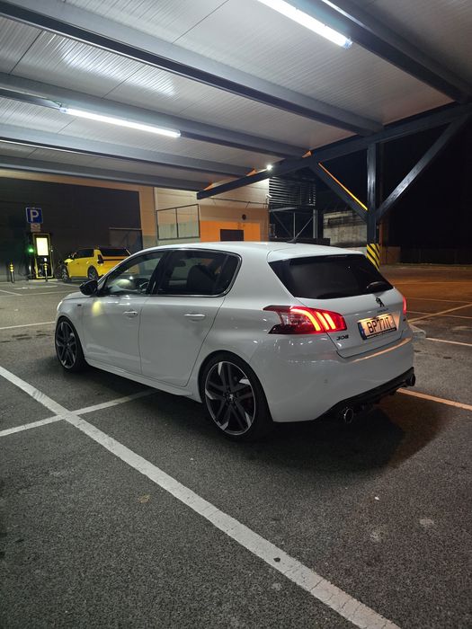 Peugeot 308 GTI e-THP — photo 5