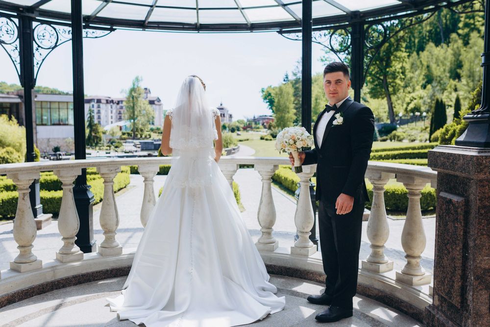 Ідеальна весільна сукня