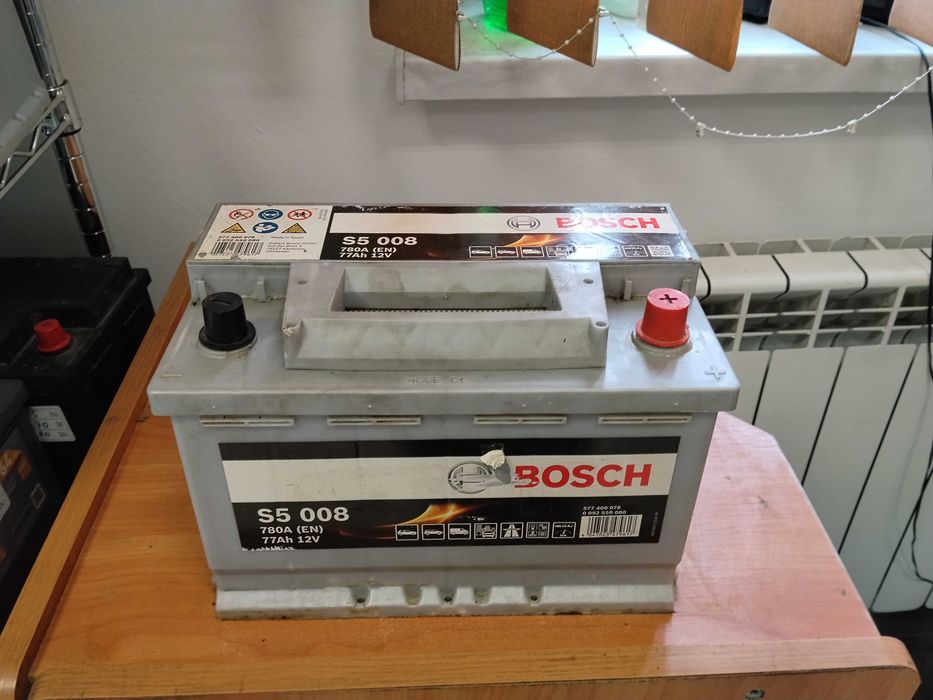 Akumulator BOSCH 77Ah 680A (EN) - 12V