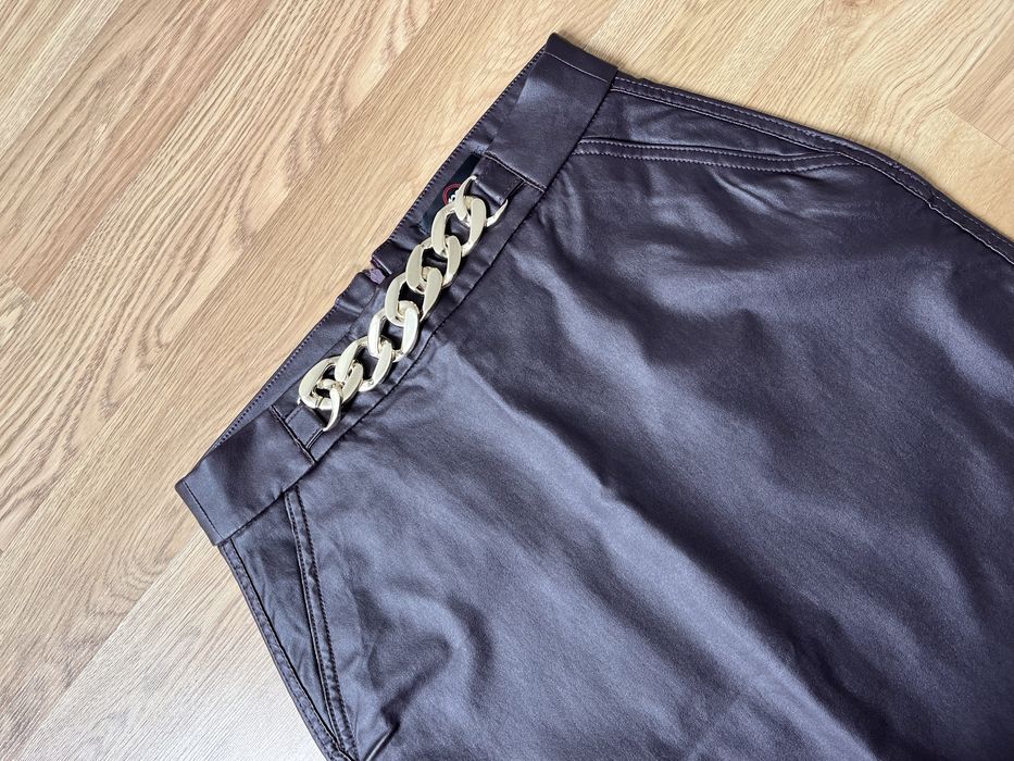 Fioletowa krótka spódnica 40 Monnari ze złotym paskiem nowa z metką