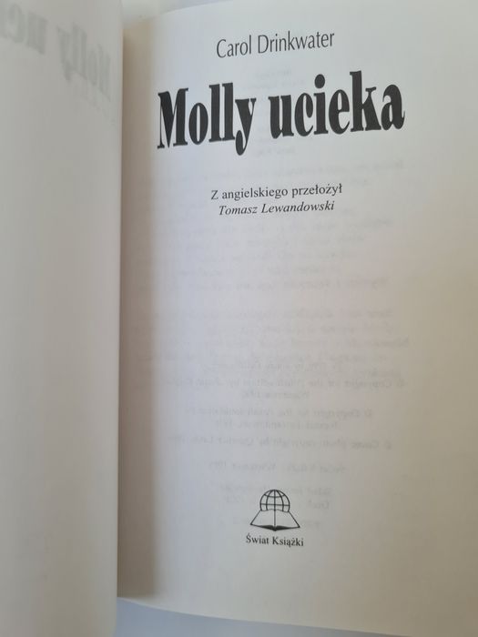 Molly ucieka - Carol Drinkwater