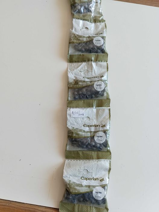Material de pesca, diversos, a preços baixos