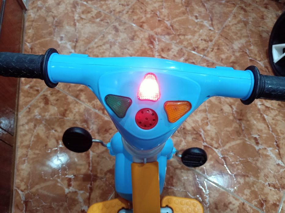 Triciclo para bebé bicicleta carro casa quarto apartamento vivenda.