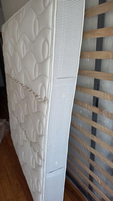 Colchão Molaflex 195×160 + estrado ( novo )