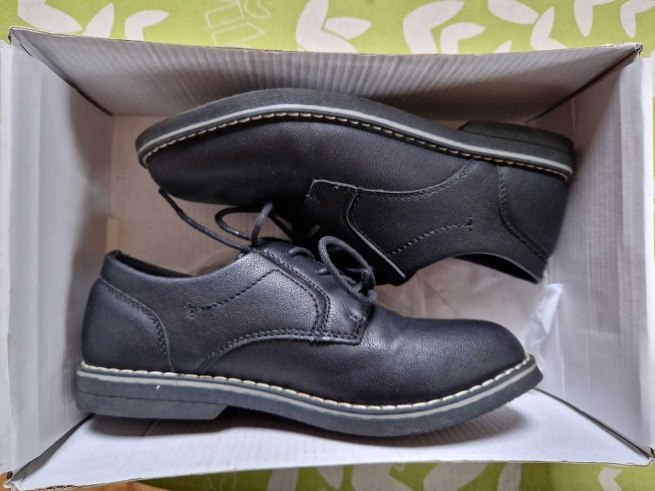 Buty chłopięce komunijne