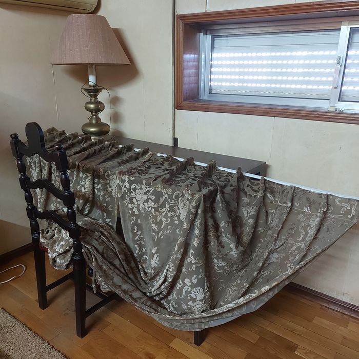 PECHINCHA, URGENTE, VENDA RÁPIDA: Quarto de solteiro completo (madeira maciça mogno) e muitos extras