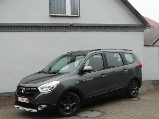 Dacia Lodgy Bezwypadkowy / 7 osób /  Navi  / Stepway