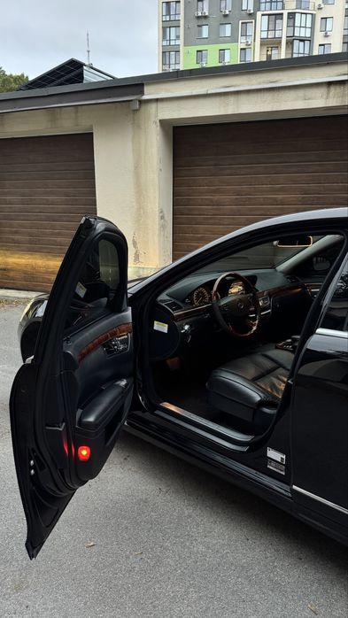 Продам Mercedes-Benz S-Class W221 5.5 2007 рік