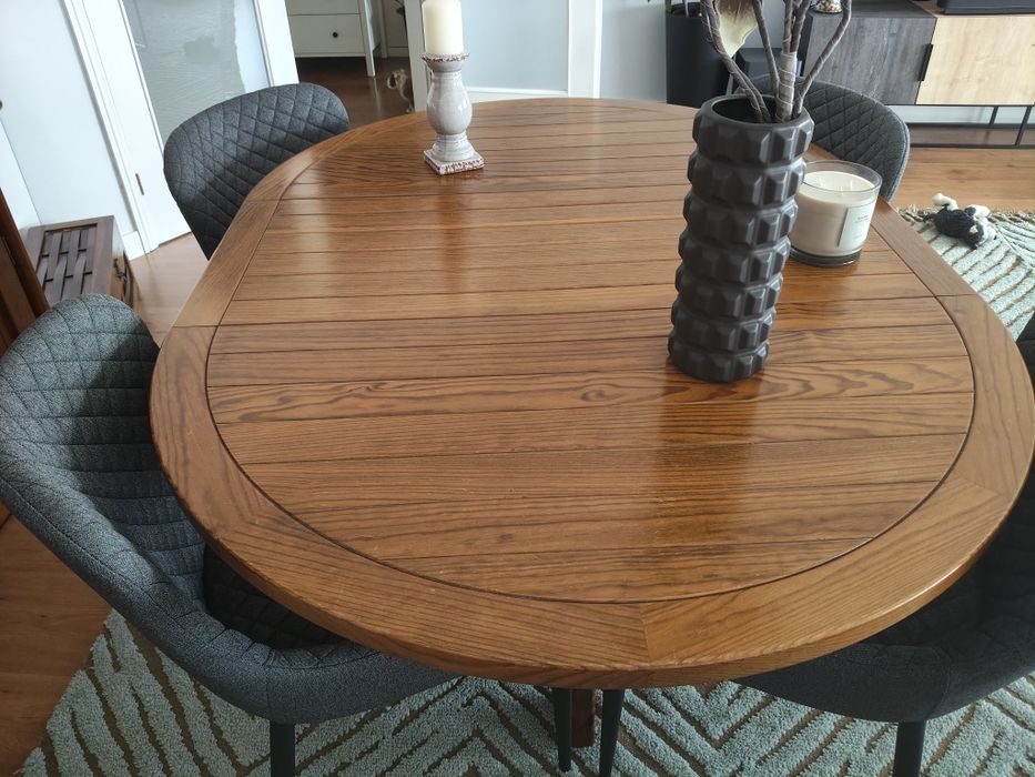 Mesa em pinho maciço escurecido