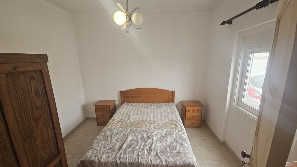 Moradia V3 com terreno.