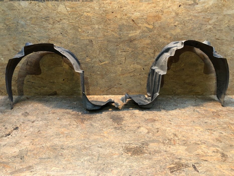 Nadkole przednie prawe lewe Toyota Corolla E11 Lift