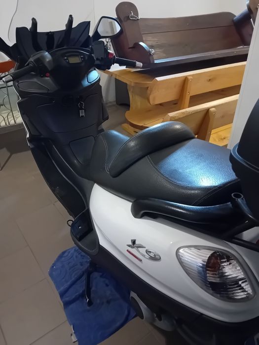 Piaggio x 9 evolution