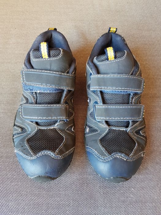 Buty sportowe, adidasy, na rzepy, granatowe, rozm. 33