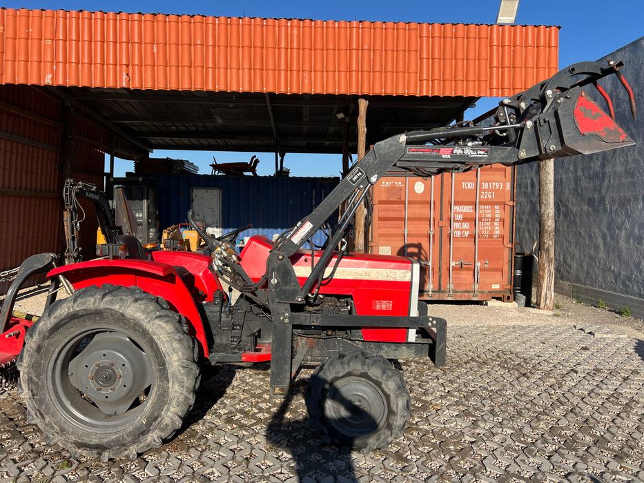 Trator 30 cavalo (Sem matrícula)