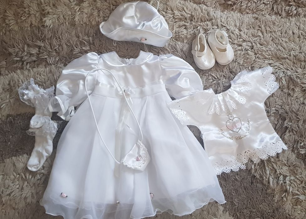 Sukieneczka do chrztu rozmiar 68