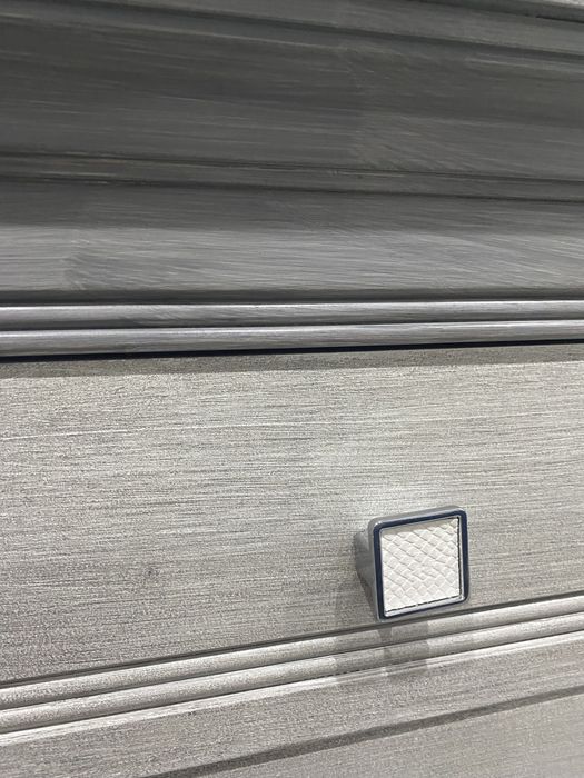 Vendo comoda quarto restaurada