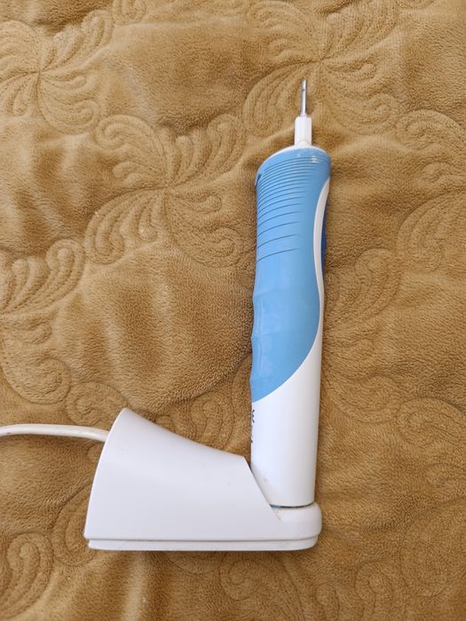 Braun oral b 3709,зубная щётка,электрическая, восстановление