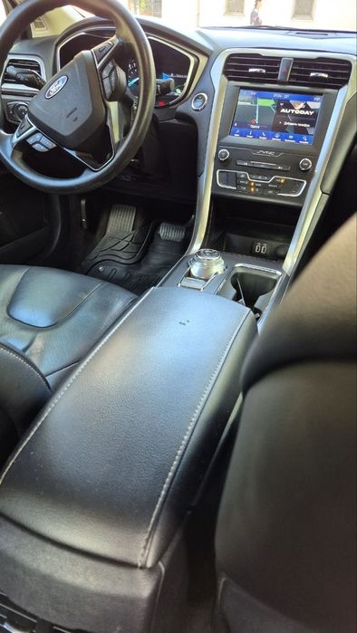 Оренда авто гибрид. Форд фьюжн гібрид 2019. Можна в таксі