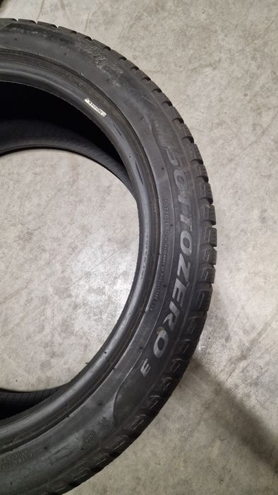 Opony Zimowe Pirelli Sottozero 3 Winter RSC * 245/45 R20 275/40 R20