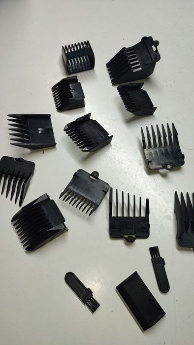 Caixa para barbeiro com pentes