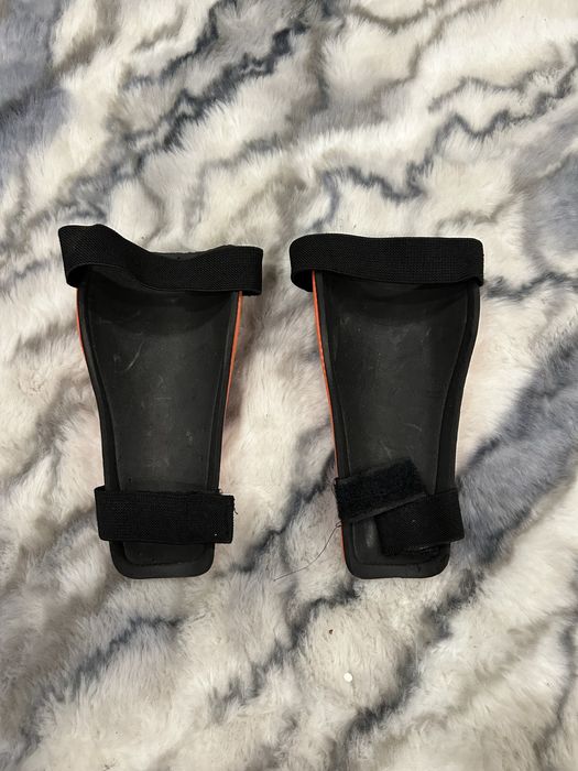 Щитки футбольні дитячі