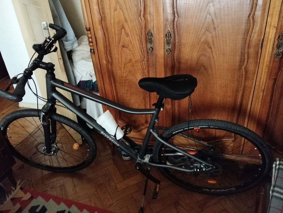 Bicicleta Riverside trekking 700