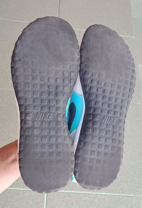 Продам оригінальні кросівки Nike