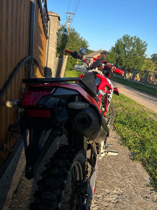 Продам мотоцикл loncin lx 250