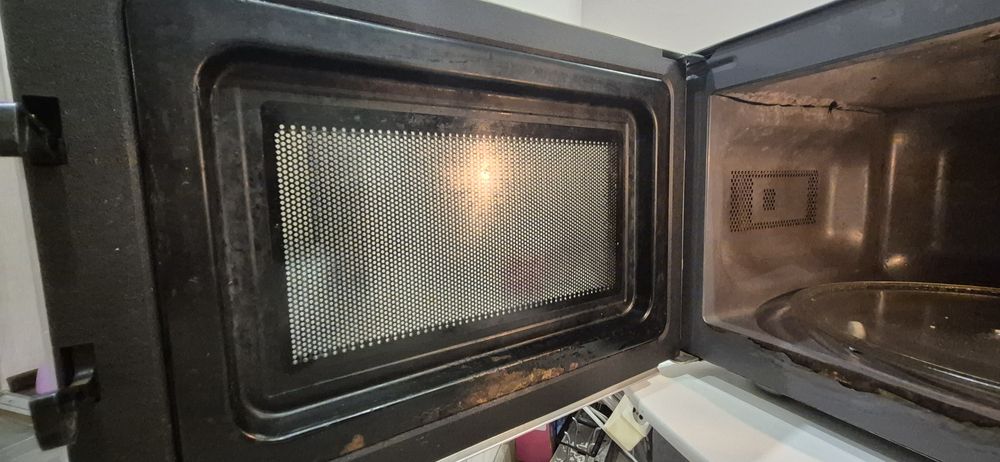 Мікрохвильова піч Sharp