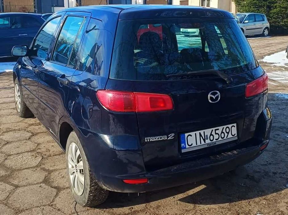 Mazda 2 2005 1.25 ben 100 % sprawna bez rdzy klima niski przebieg