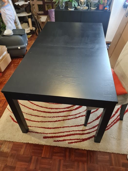 Mesa de jantar extensível Ikea