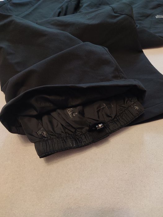 Нові трекінгові штани Jack Wolfskin