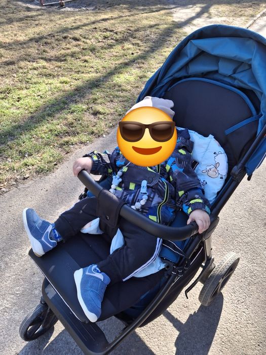 Прогулянкова коляска Carello Bravo Plus