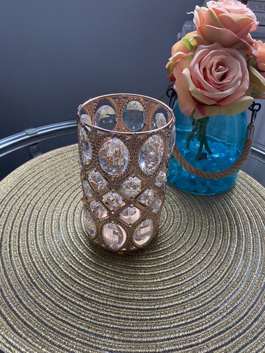 Pojemnik na kwiaty, długopisy, pędzle