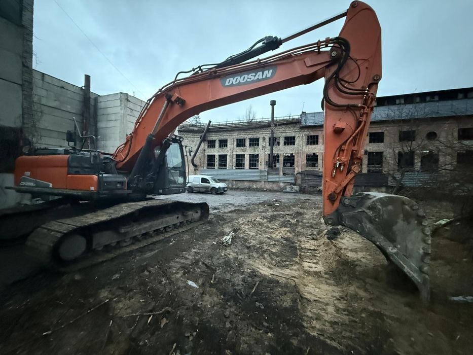 Гусеничний екскаватор Doosan DX255 ls