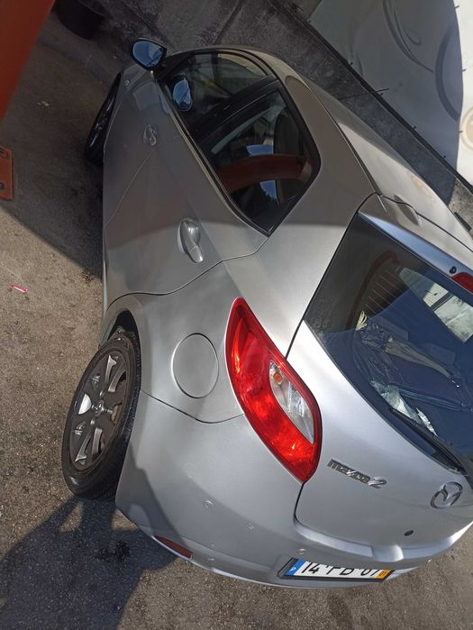 Mazda2 2008 – Econômico, Confiável