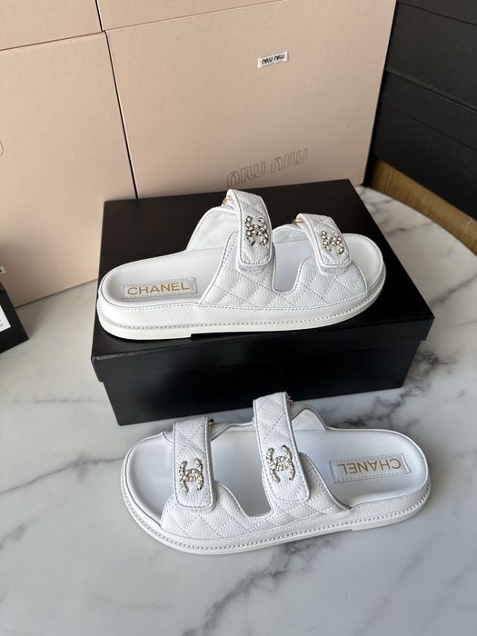 Koapki Chanel White Leather