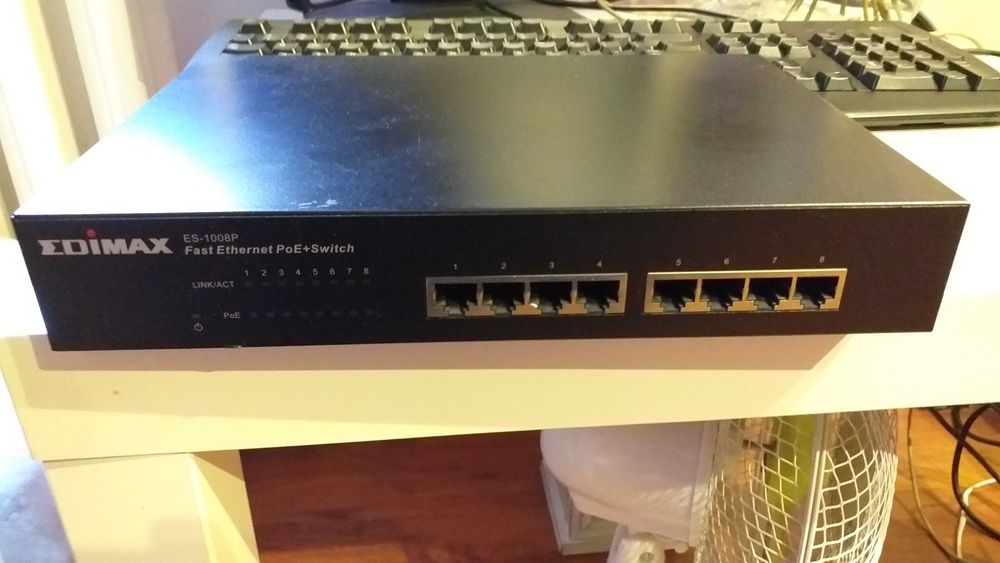 Switch | Przełącznik Edimax ES-1008P | sprawny