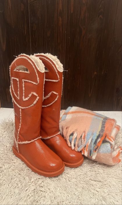Чоботи Ugg X Telfar logo 43/42, 41/40