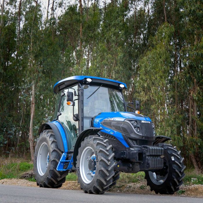 Trator Solis S75 XL Cabinado (Novo) C/Carregador Frontal SOLIS